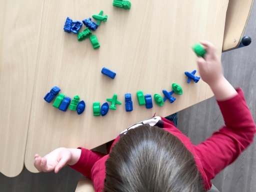 Montessori's sensitive period of order at Les Petits Crayons - Bilingual Preschool